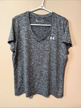 Under Armour Women's Heathered Gray V-Neck Tee